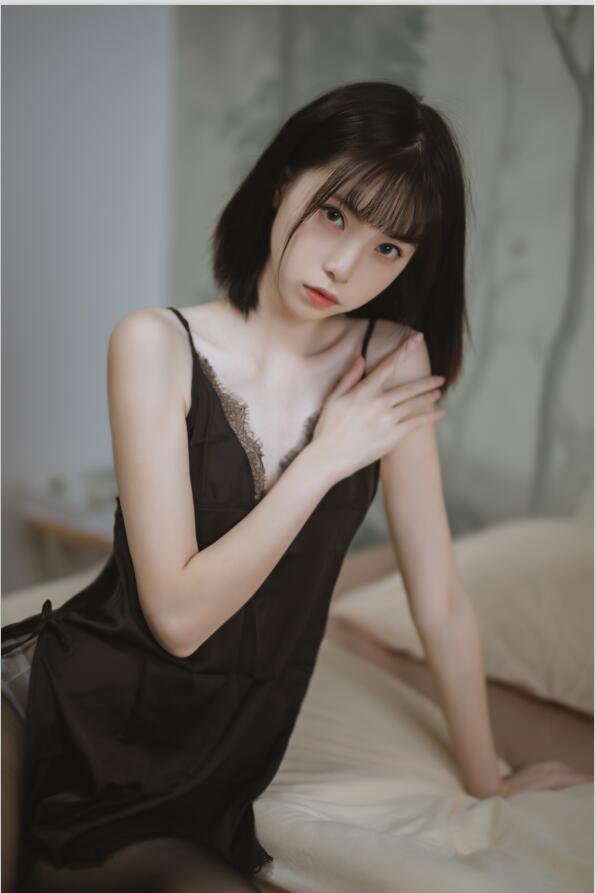 许岚LAN – NO.06  黑色蕾丝睡衣 40p